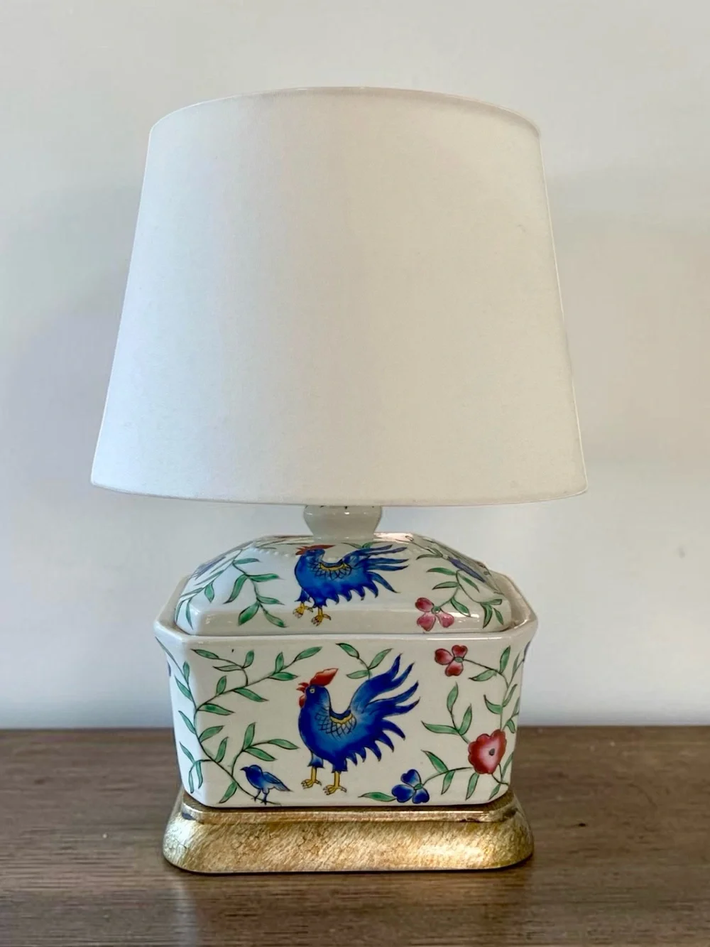 Vintage Chinoiserie Porcelain Box Table Lamp